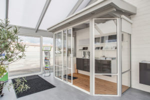 NA Altanglas showroom